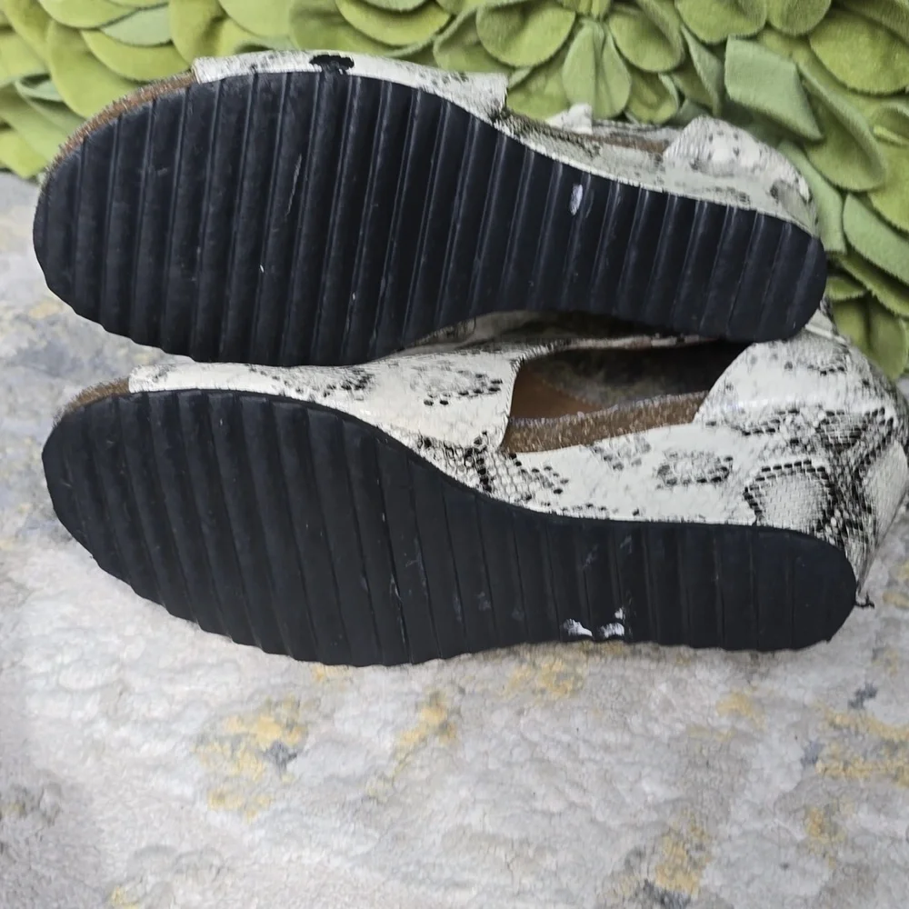Jolimall Snakeskin Wedge Women's Size 7